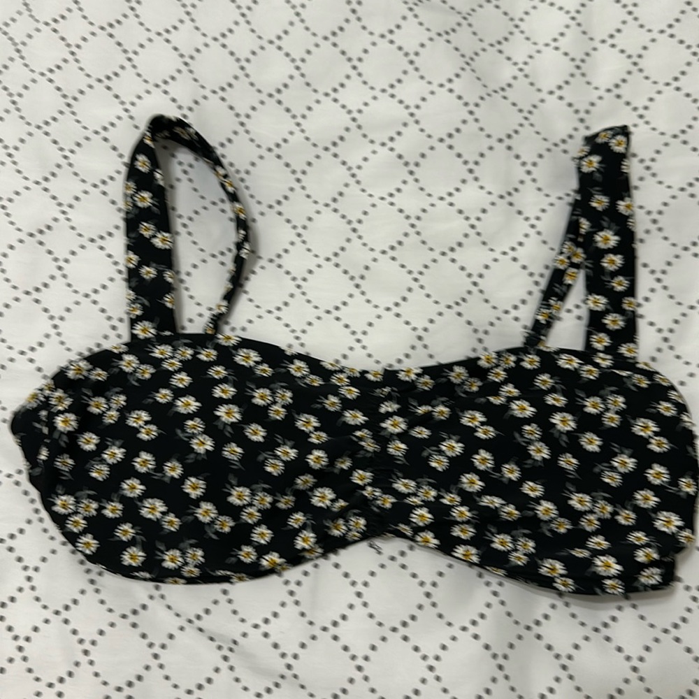 Woman swim top size XS